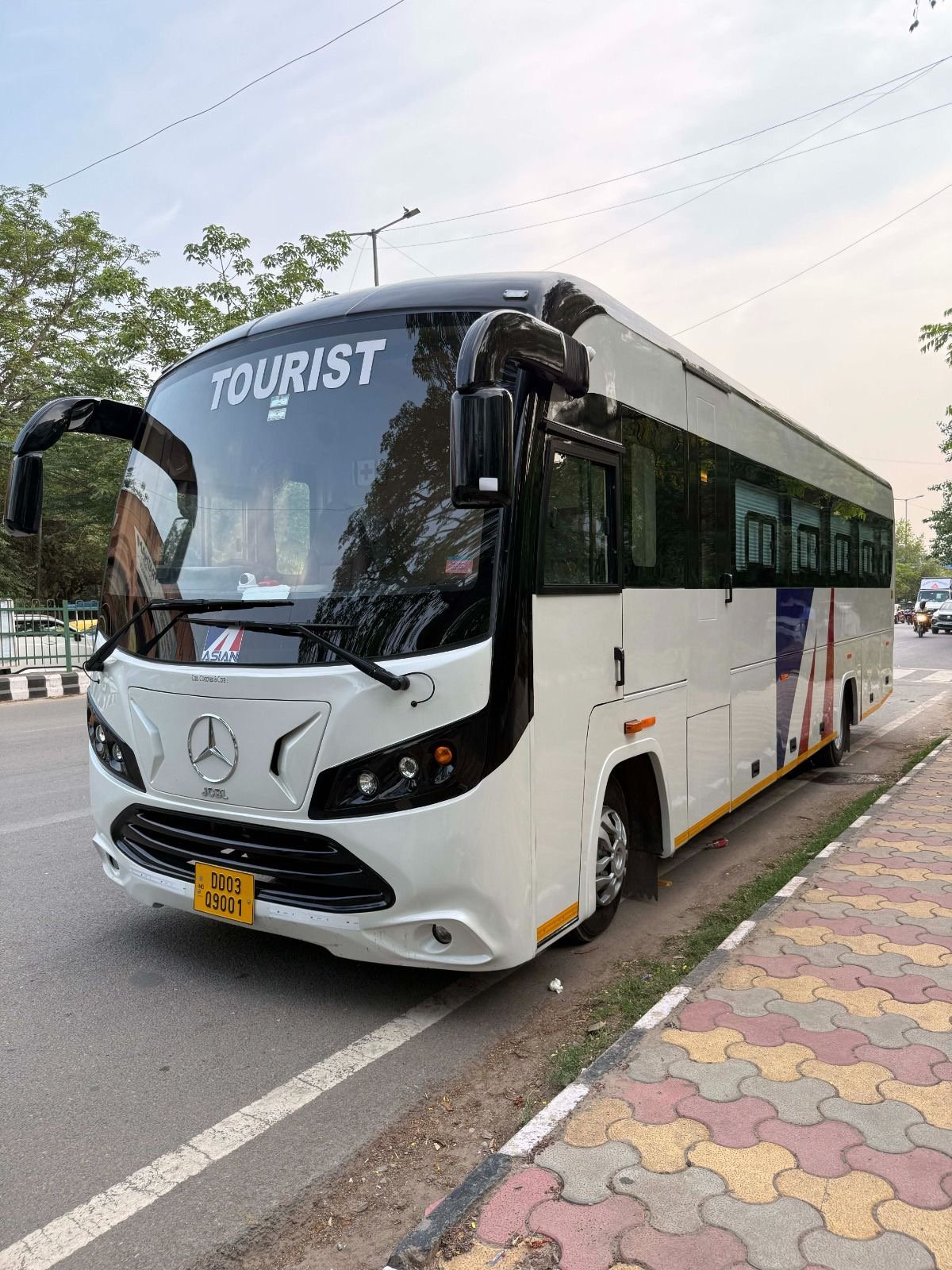 Premium Sedan Taxi in Delhi